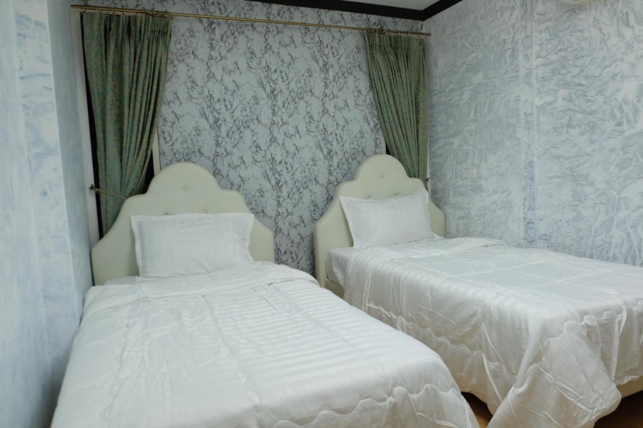 Florentino Hostel Rayong Exterior foto